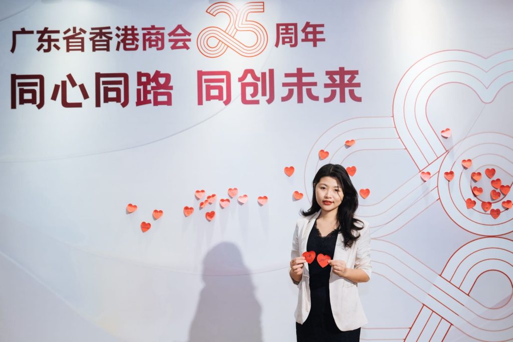 虹科集團CEO陳秋苑女士